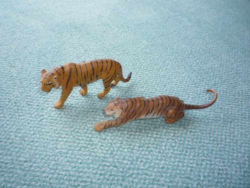 Alte tiere figuren - &, aus
