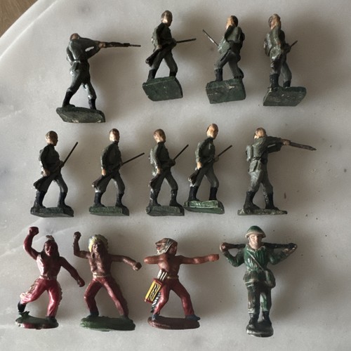 Konvolut aus alte massefiguren - aus,