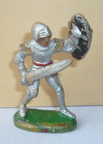 Ritter figur aus masse - aus,